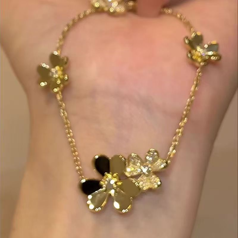 Wrap bracelet + clover bracelet-缠绕手镯+三叶草手链