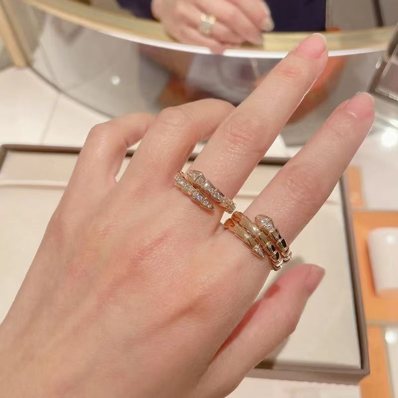 Wrap bracelet + clover bracelet-缠绕手镯+三叶草手链