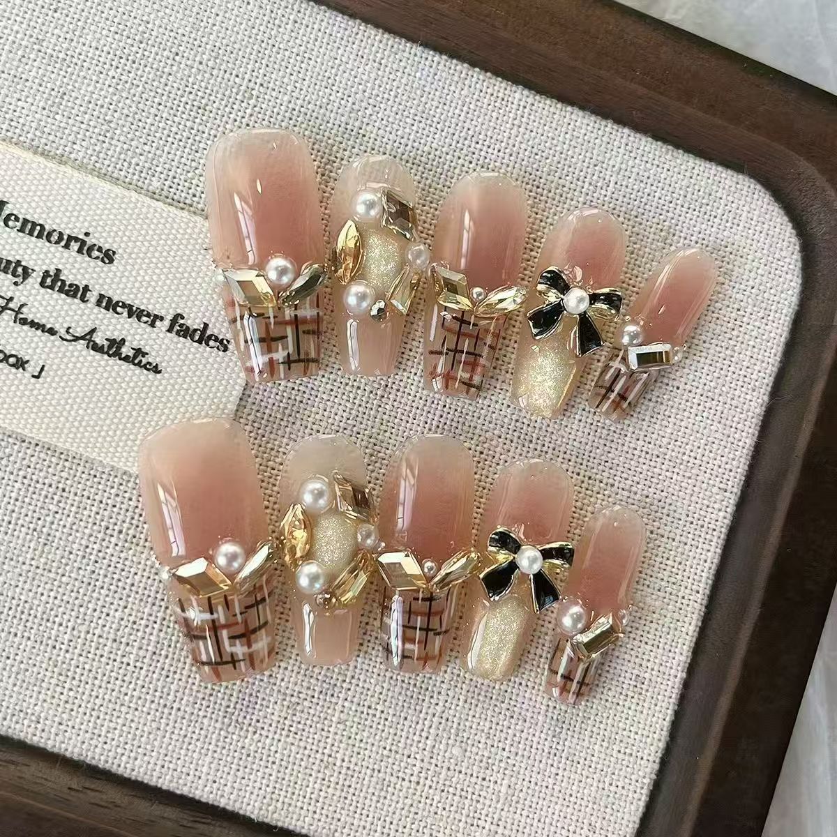 Handmade wearable nails-36 pieces, buy one get one free