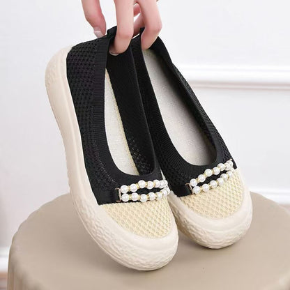 Old Beijing cloth shoes-老北京布鞋