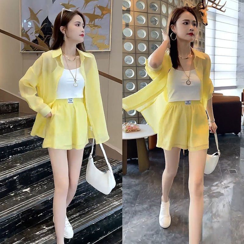 Casual short three-piece suit-休闲短款三件套