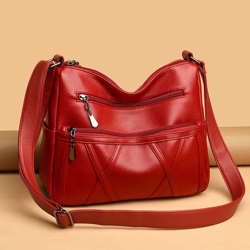 Large-capacity messenger bag