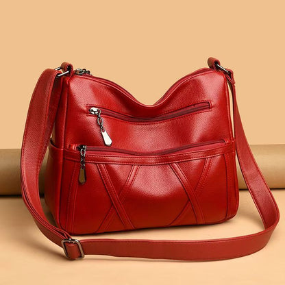 Large-capacity messenger bag